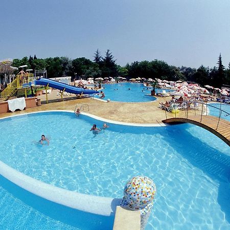 Hotel Com Albena Exterior photo