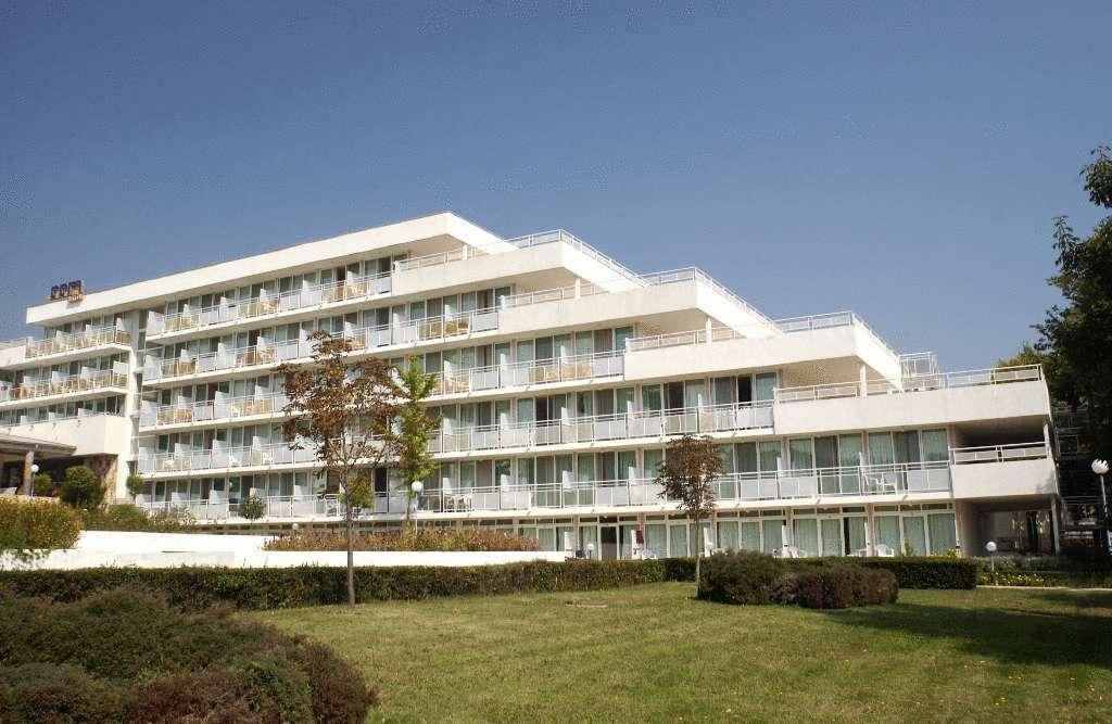 Hotel Com Albena Exterior photo