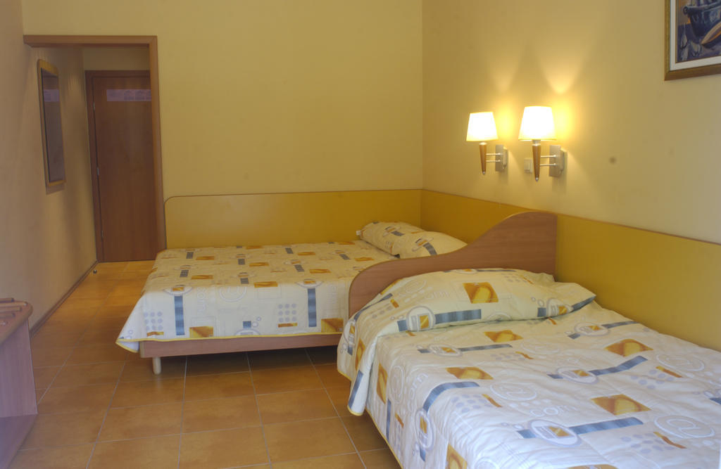 Hotel Com Albena Exterior photo